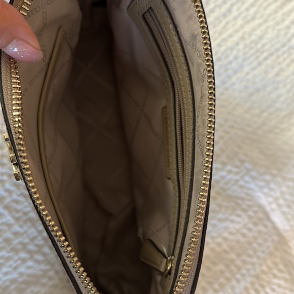 Michael Kors crossbody bag - Picture 3 of 4